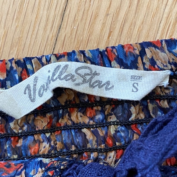 Vanilla Star Floral Tie-Strap Shoulder Lace Cami Top - Smock at Back Size S - Picture 7 of 11